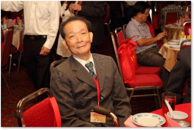 2013_21st_Anniversary_Photo_2